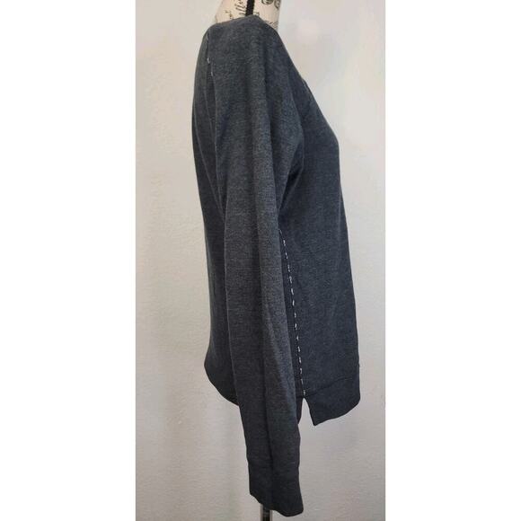 Lululemon Reversible Open Your Heart Striped Long Sleeve Top Sz Small White Gray - Picture 9 of 13